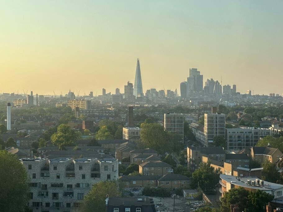 3 Bed Sky Apartment Se15 Peckham London Exterior foto