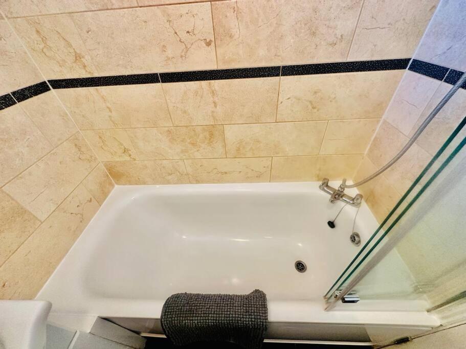 3 Bed Sky Apartment Se15 Peckham London Exterior foto