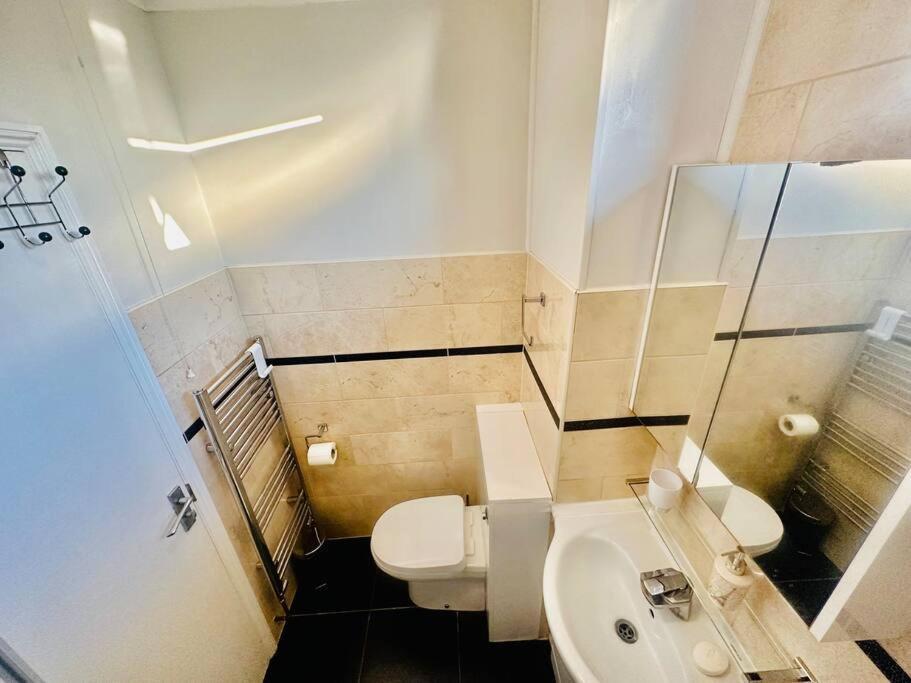 3 Bed Sky Apartment Se15 Peckham London Exterior foto