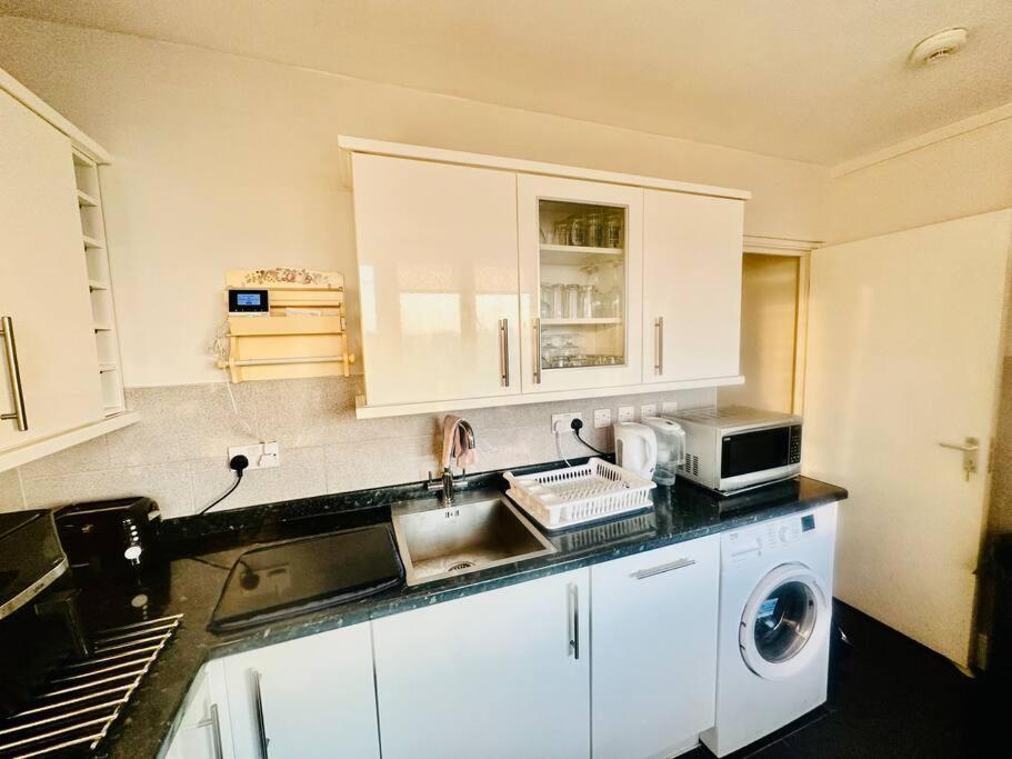 3 Bed Sky Apartment Se15 Peckham London Exterior foto